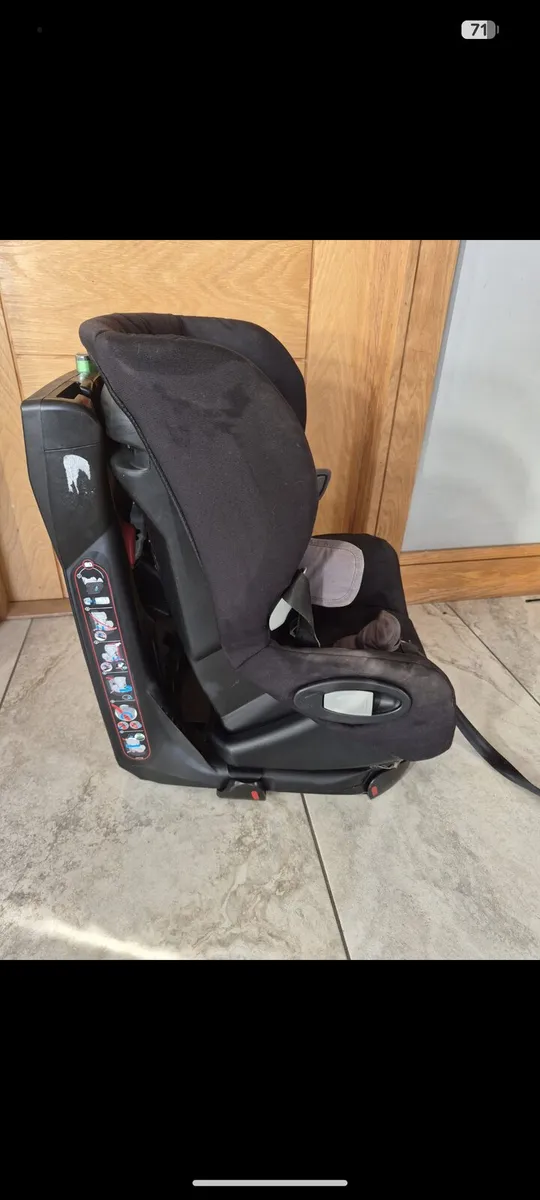 Maxi-Cosi Axiss 9-18kg. Smoke free home. - Image 2