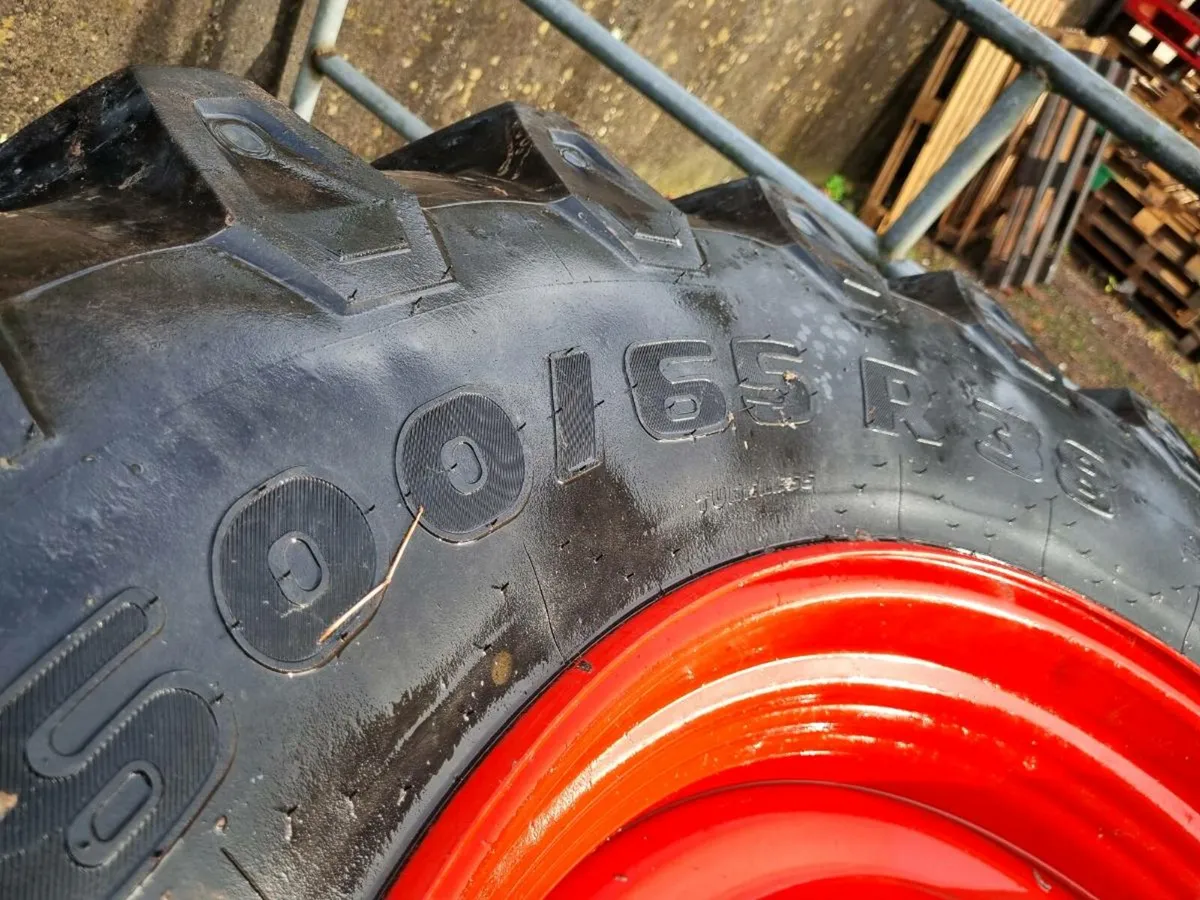 Fendt rims and tires - Image 3