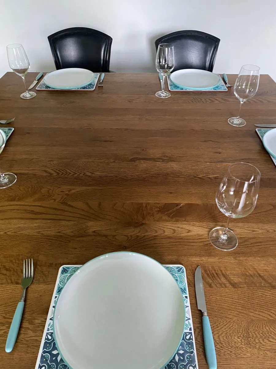 Dining table - Image 2