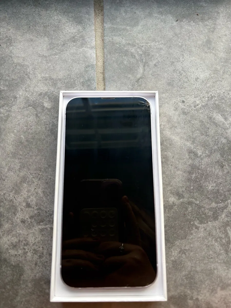 Iphone 14 - Image 2