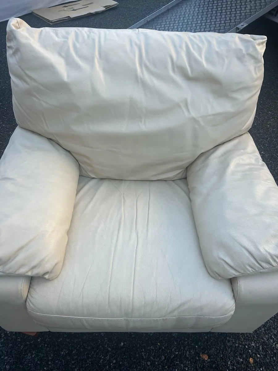 Leather armchair - Image 3