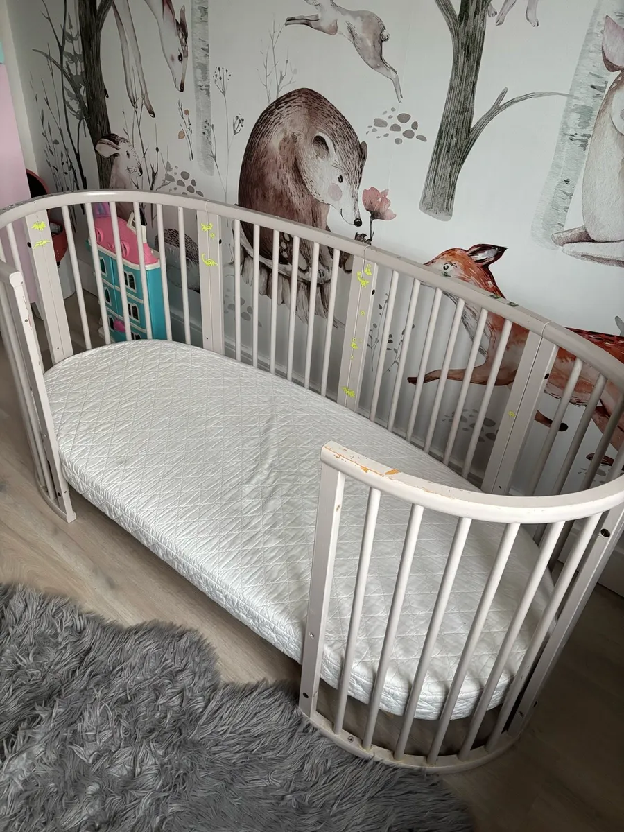 Stokke crib v2 - Image 1