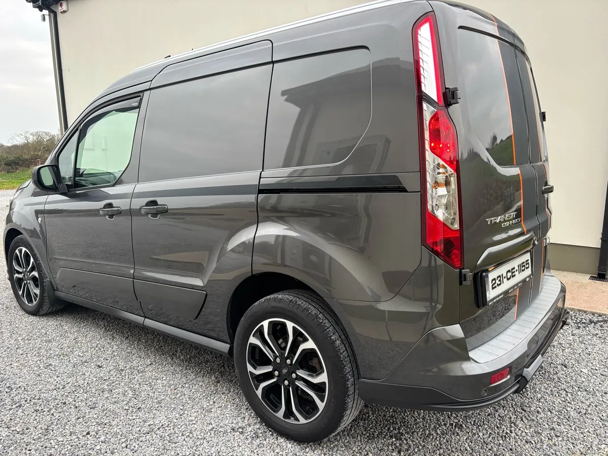 2023 Ford Transit Connect Sport - Image 4