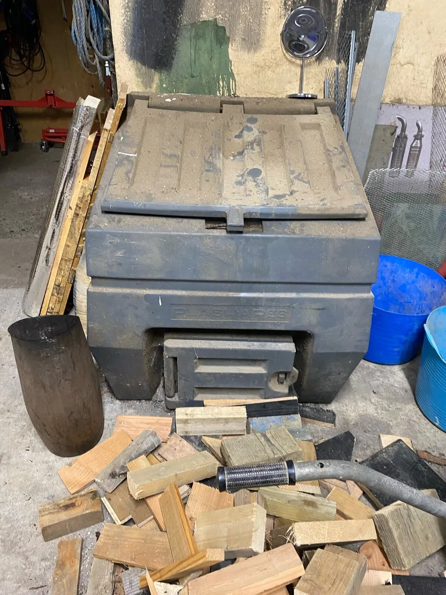 Coal bunkers - Image 4