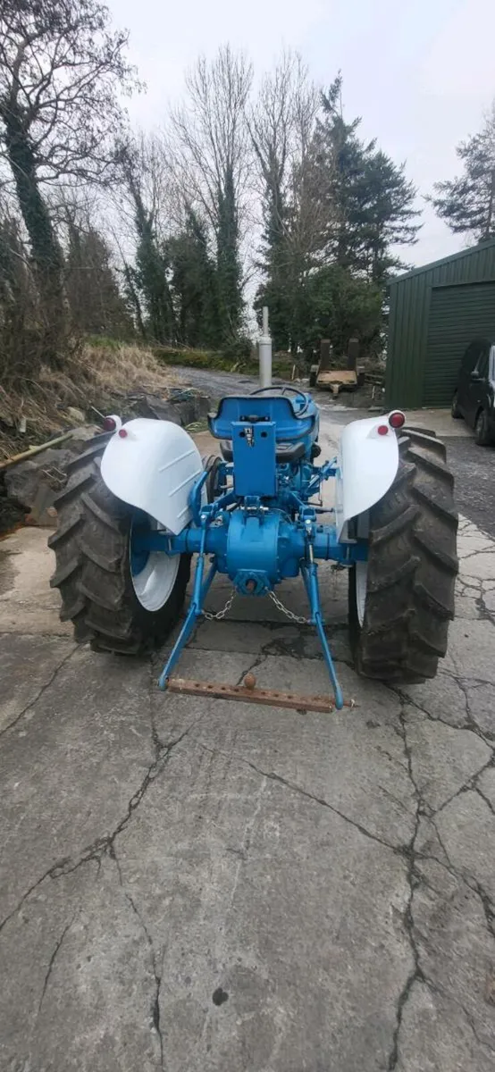 Super Dexta  tractor - Image 2