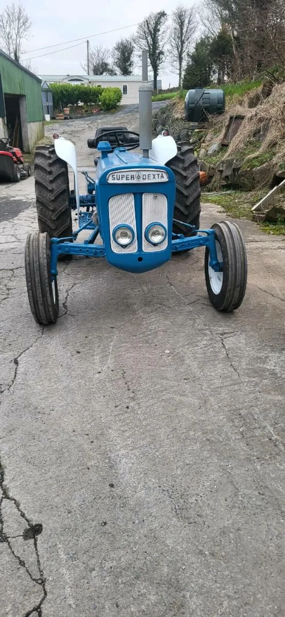 Super Dexta  tractor - Image 3