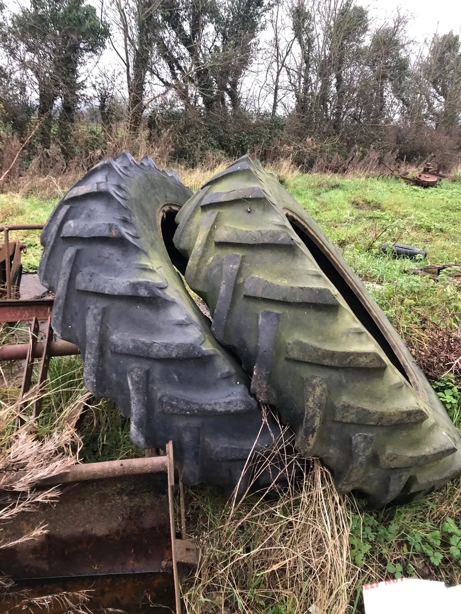 Farm equipment - Image 2