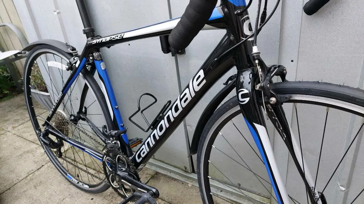 Cannondale Synapse Road Bike In As New Condition - Image 4