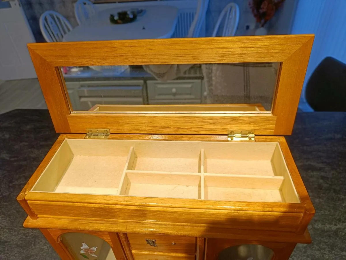 Jewellery Box - Image 2
