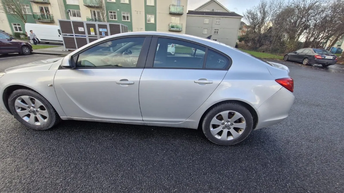 Opel Insignia 2011 - Image 2
