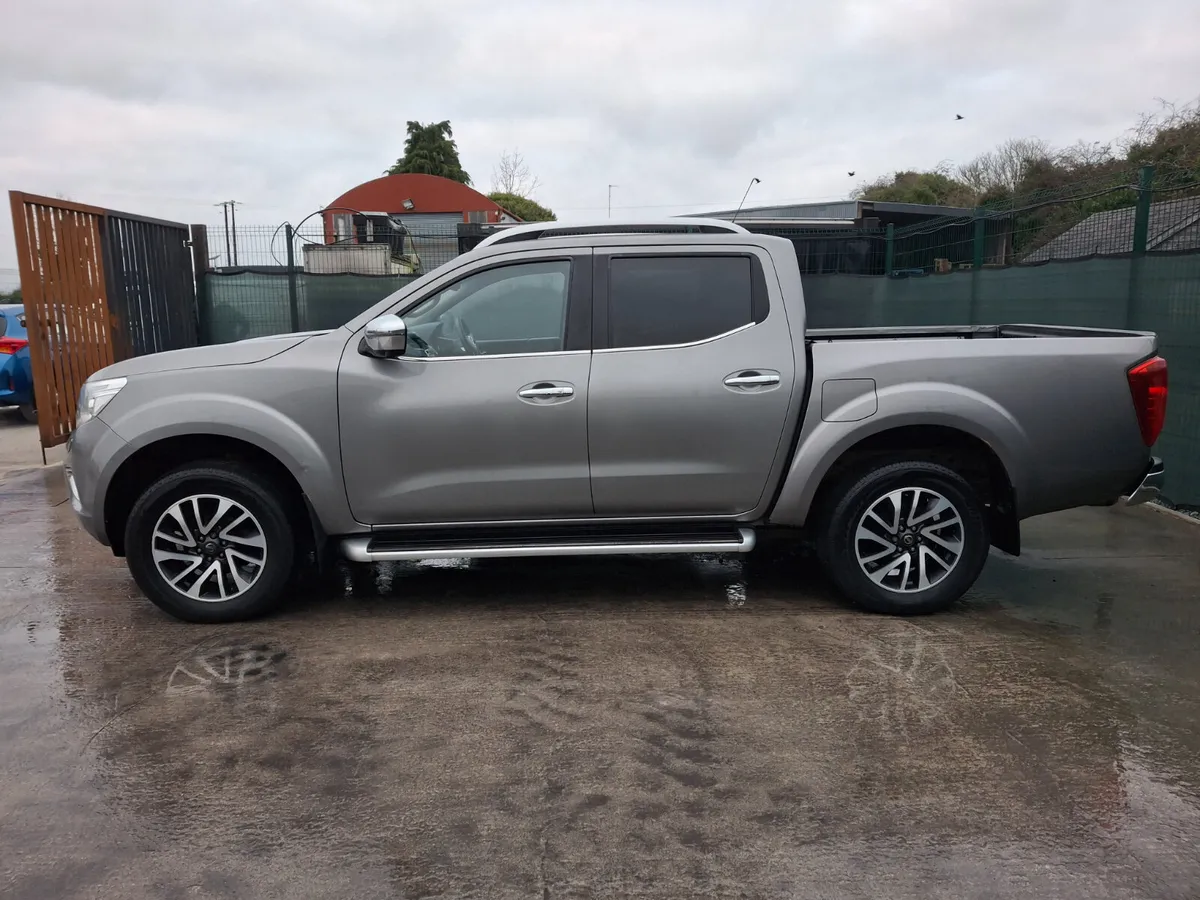 2017 Nissan Navara  Tekna  2.3 Diesel - Image 4
