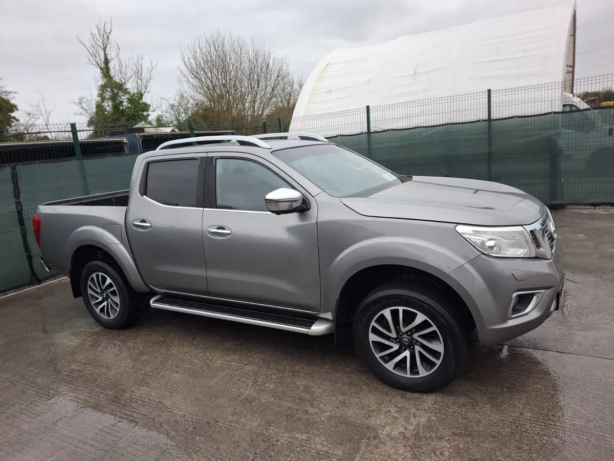 2017 Nissan Navara  Tekna  2.3 Diesel - Image 2
