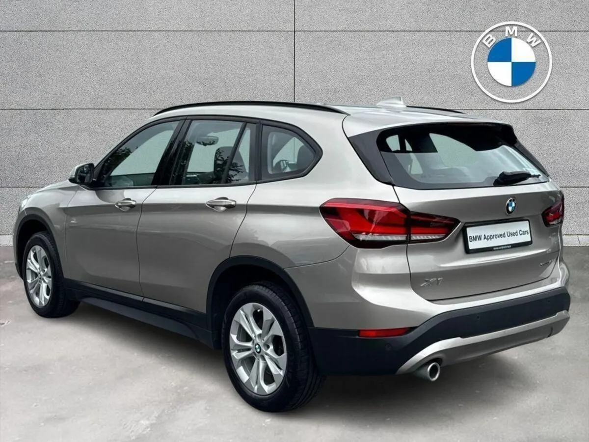 BMW X1 sDrive18i SE - Image 3