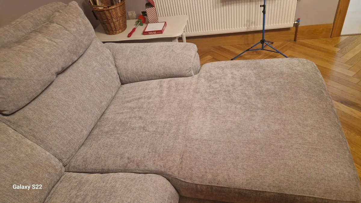 3 seater couch - Image 4