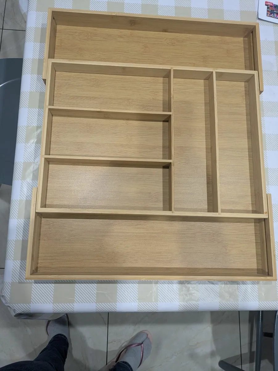 Extending cutlery organiser - Image 1