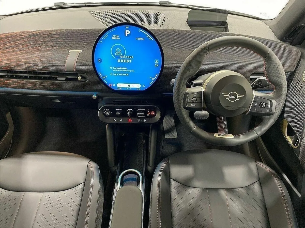 Mini Cooper Cooper E - Image 4