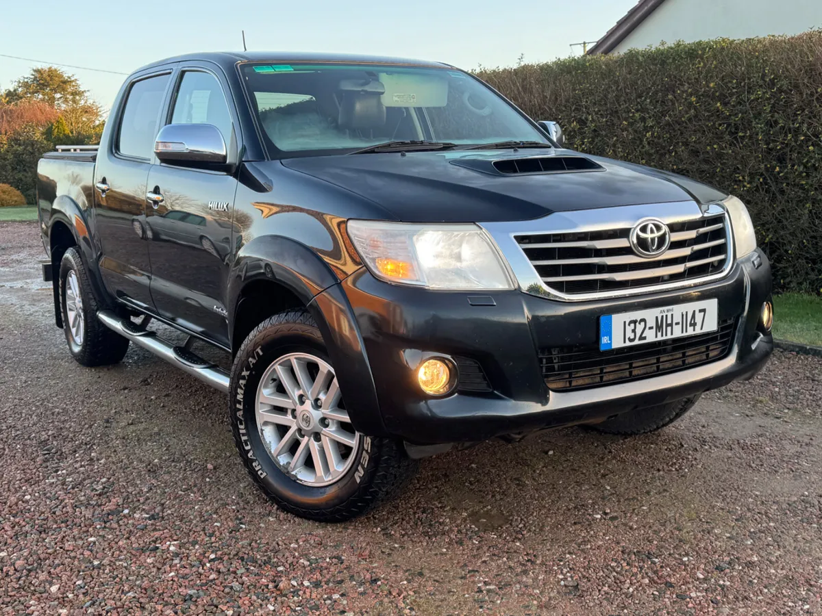 Toyota Hilux Invincible 2013 Low Mileage - Image 1
