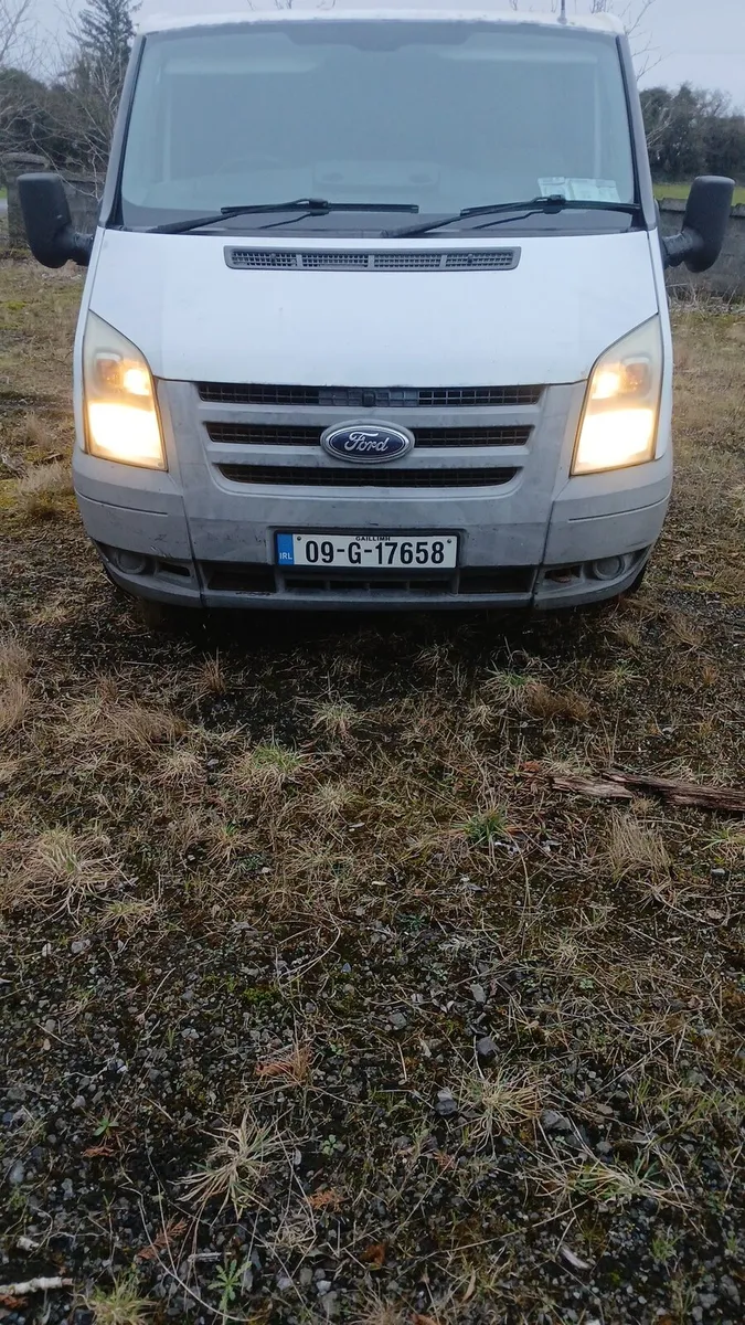 2009 ford transit swb 2.2 doe and tax July 2026 - Image 1