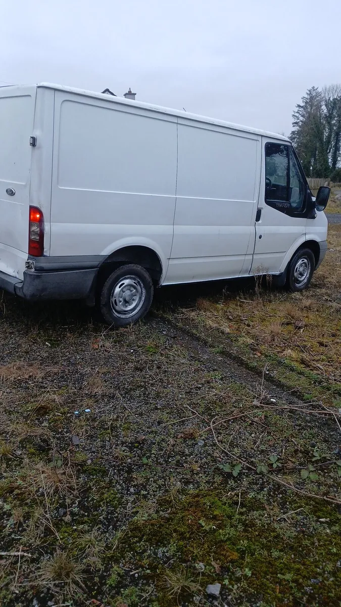 2009 ford transit swb 2.2 doe and tax July 2026 - Image 4