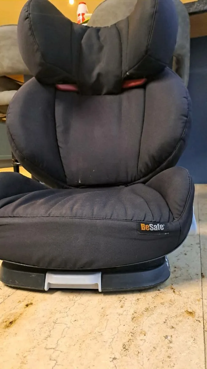 Car Seat - Image 2