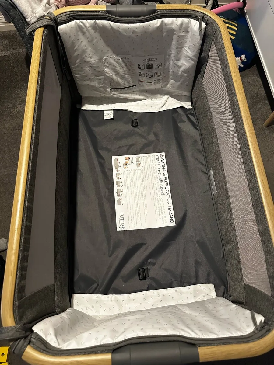 Baby bedside - Image 1