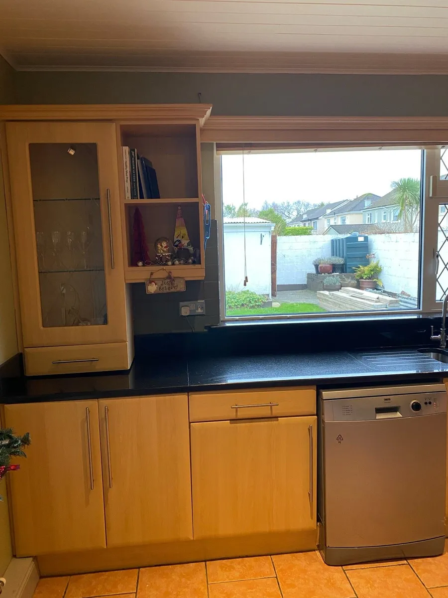 Secondhand Kitchen Excellent Condition Quick Sale - Image 1