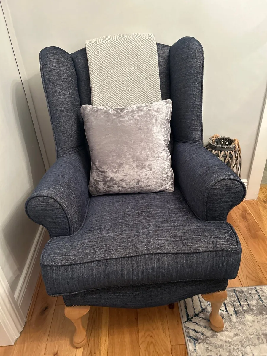 Queen Ann chair - Image 1