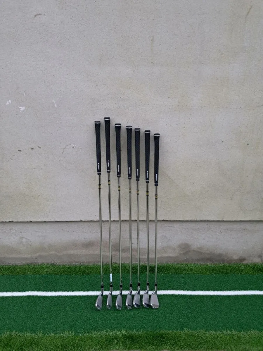 Brand new irons - Image 4
