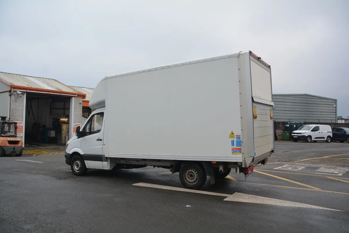 Sprinter TRADE SALE ONLY # 0872557867 - Image 3