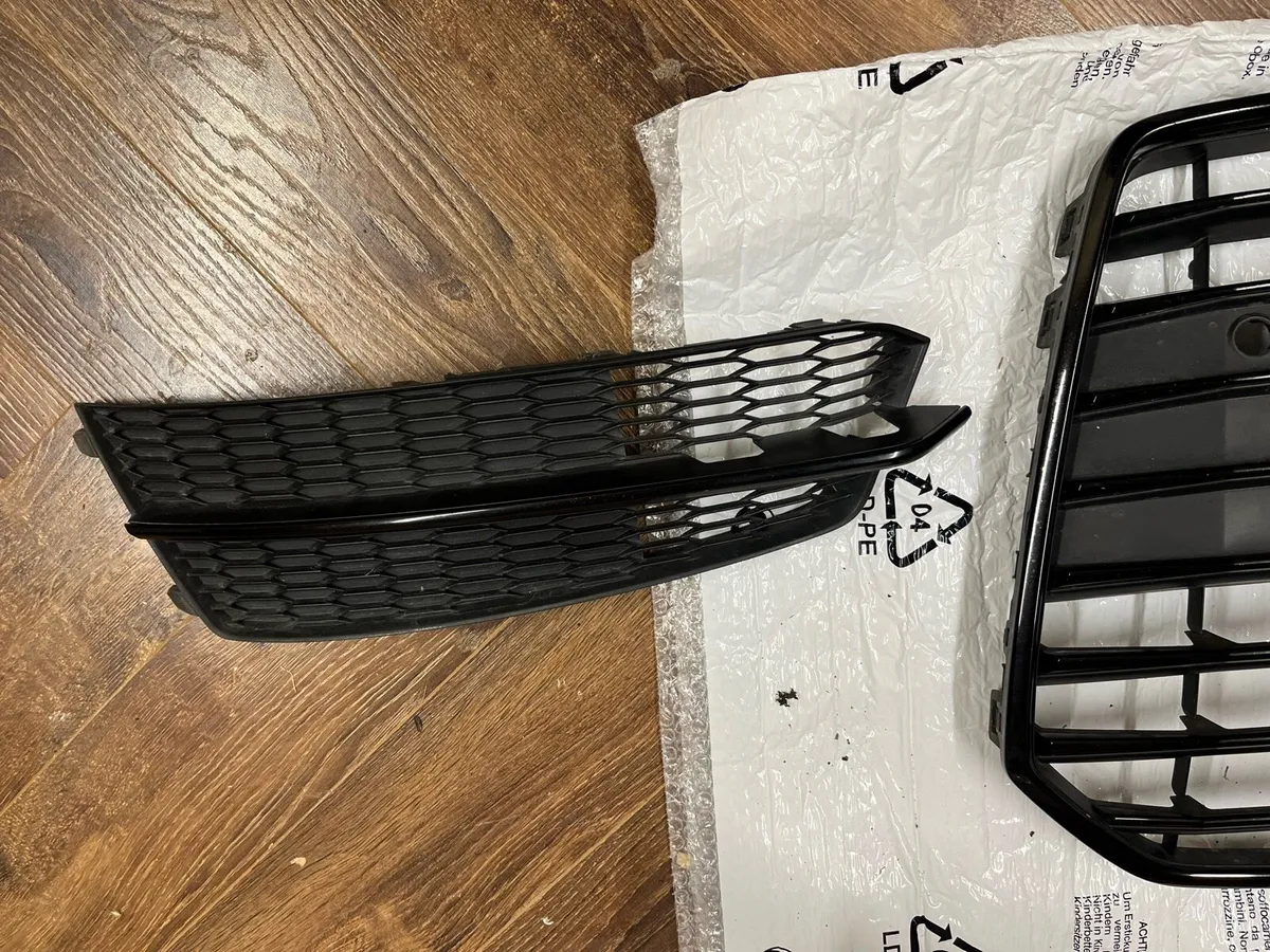 Audi A6 C7 grille - Image 4