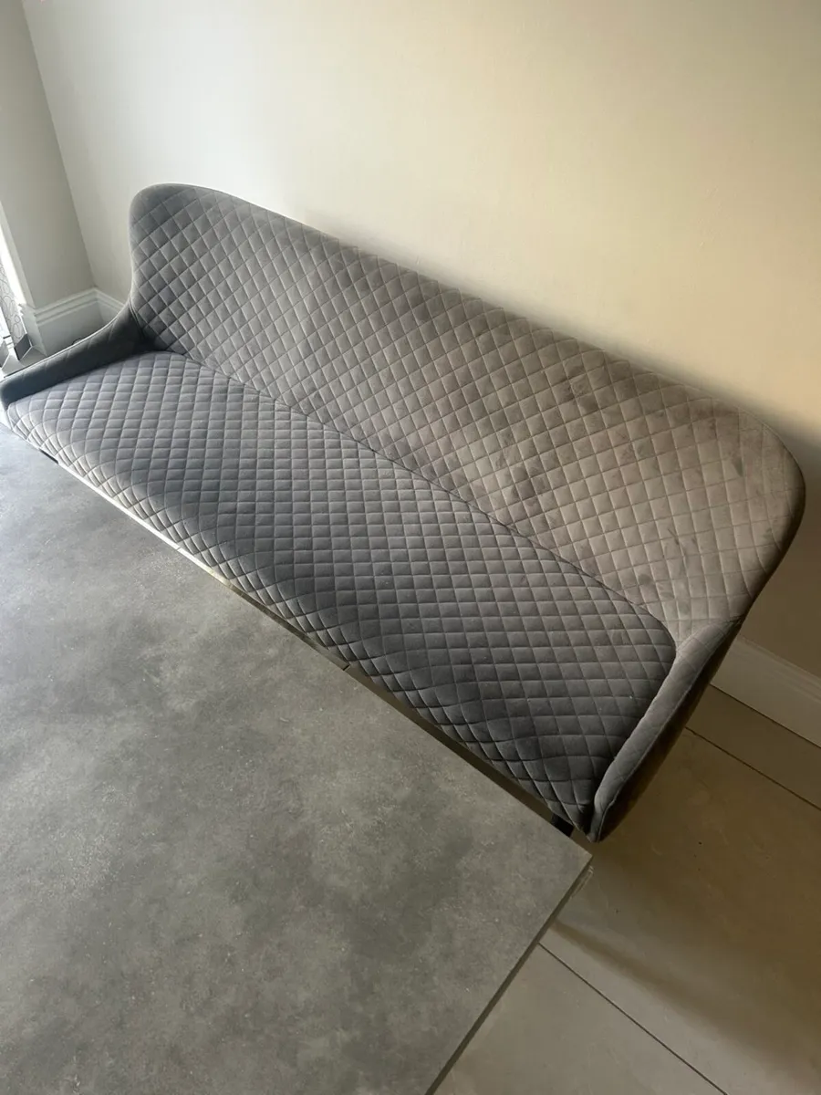 Dining table and benches - Image 2