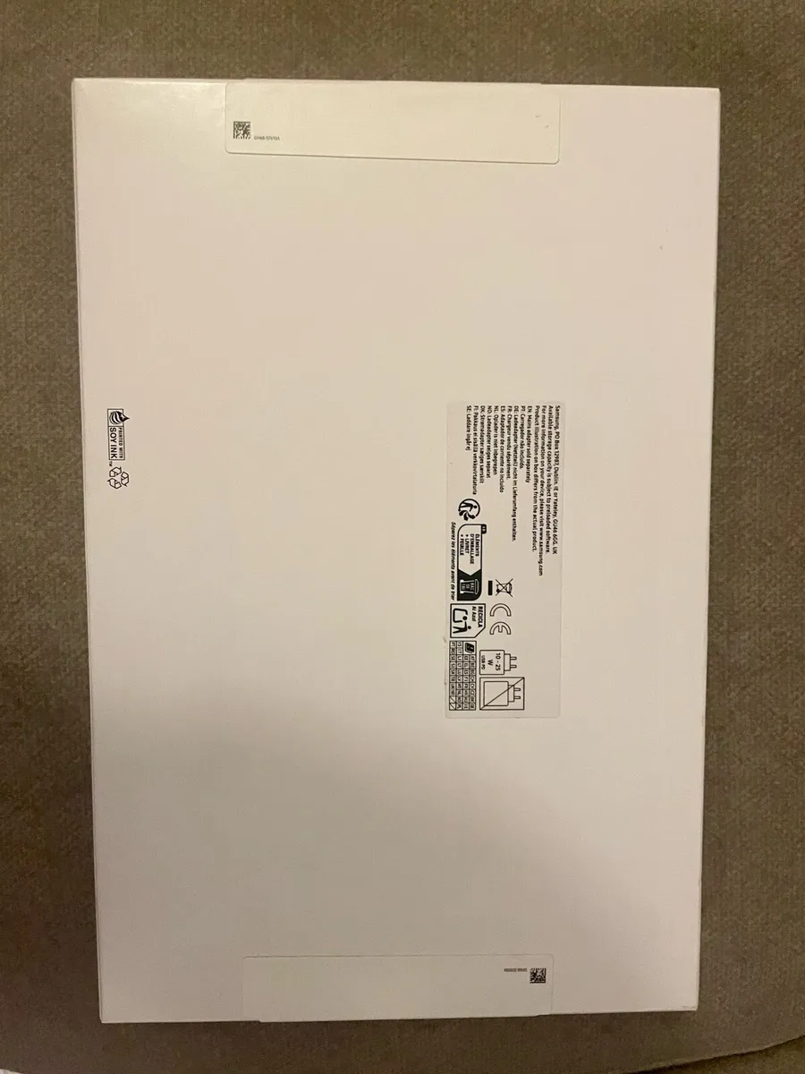 Samsung tablet - Image 4