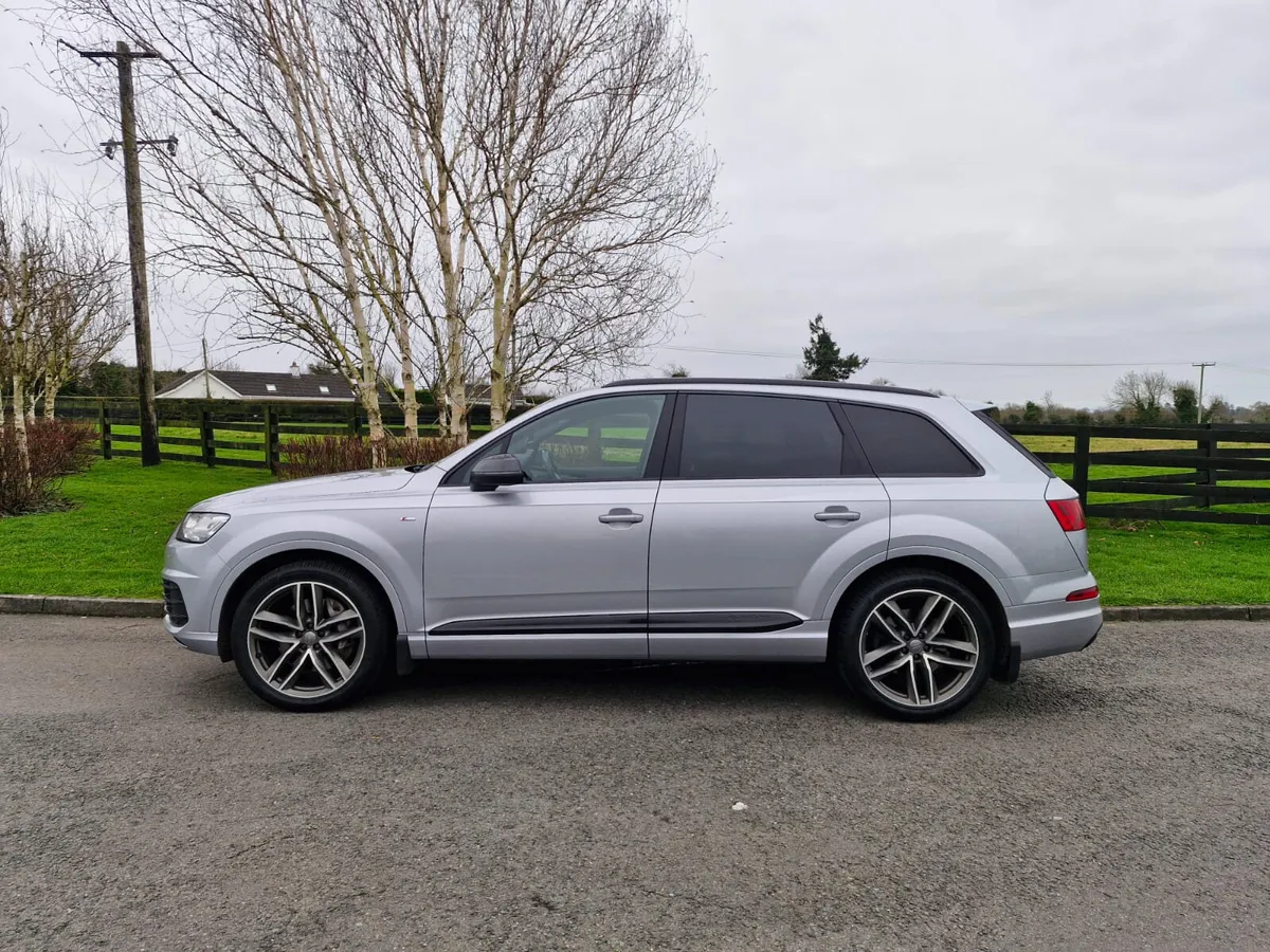 Audi Q7  Quattro s line 7 seater - Image 3