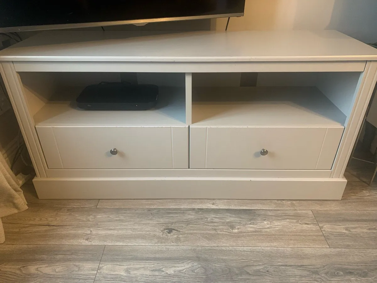 TV Unit & Side Board - Image 1