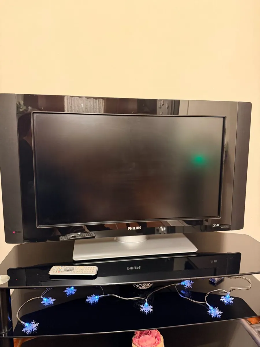 PHILIPS TV 32 inches - Image 1