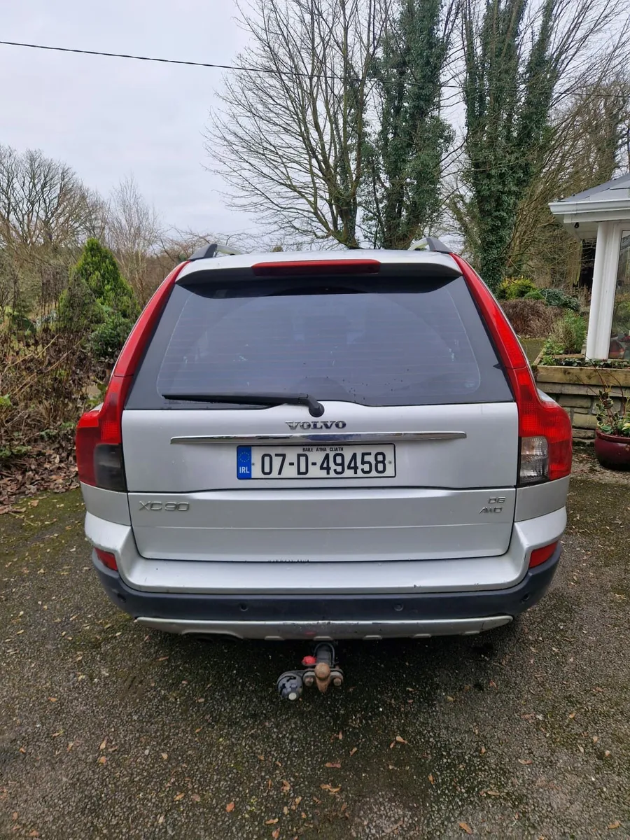 Volvo xc90 - Image 1