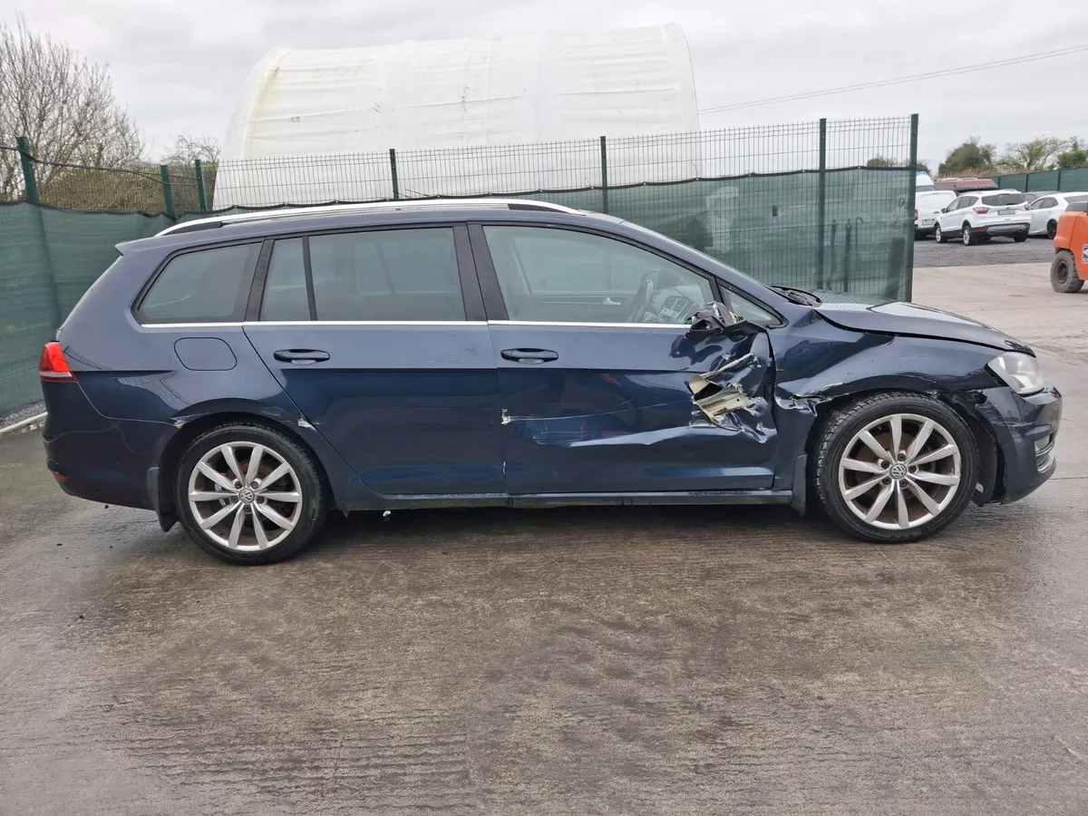 €500 OFF!!! 2014 Volkswagen Golf 2.0 Tdi - Image 4