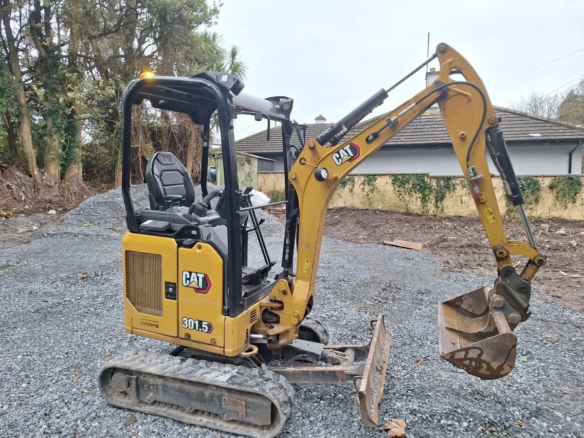 2021 Cat 301.5 Mini digger - Image 4