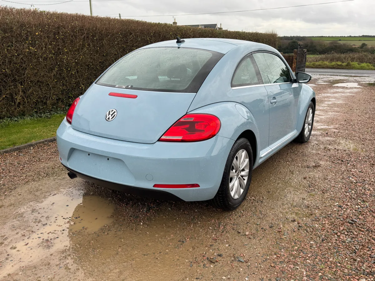 151 Volkswagen Beetle Design 1.2 DSG - Image 4