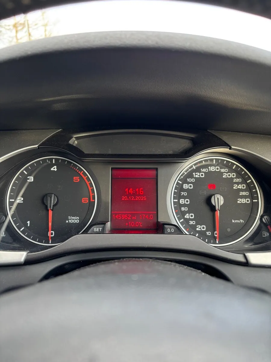 Audi A4 S-line 2011 - Image 3