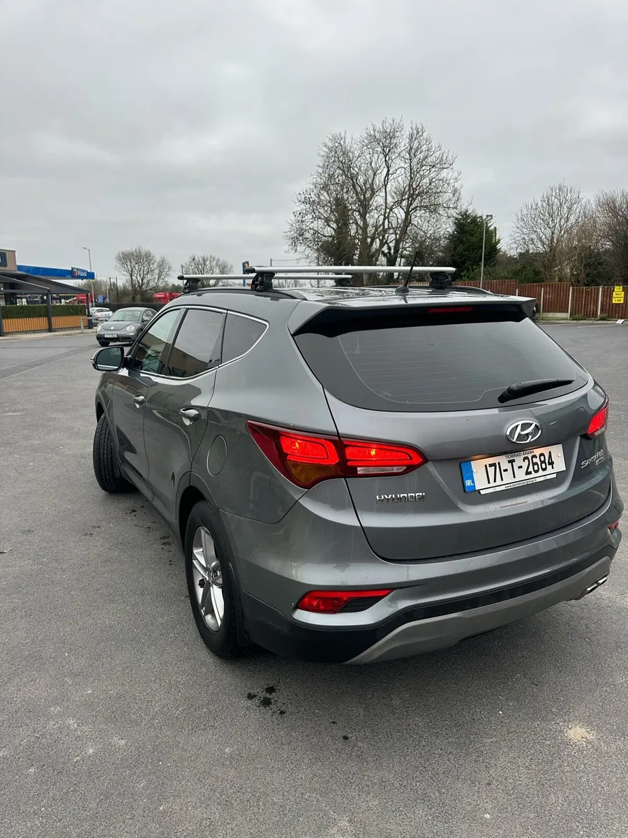 Hyundai Santa Fe - Image 2