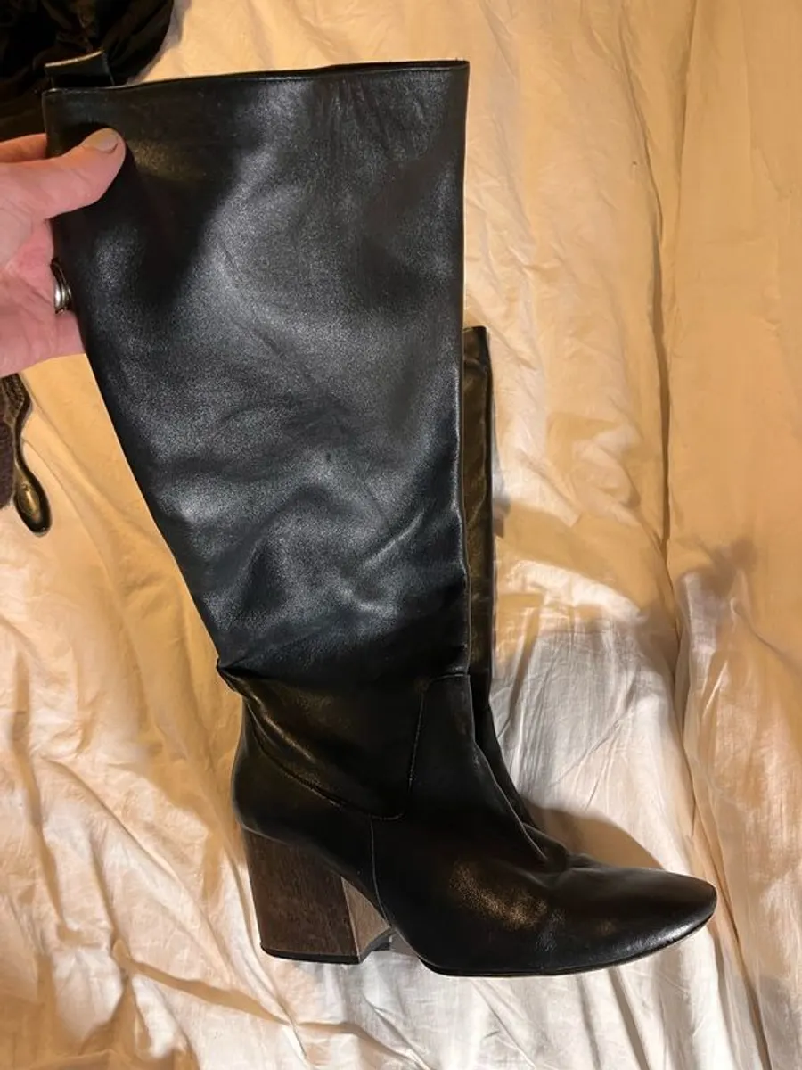 Massimo dutti boots - Image 2