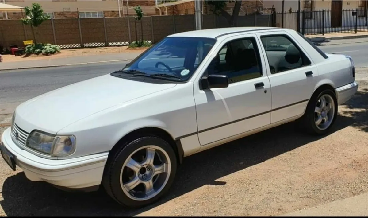 Ford Sierra - Image 3