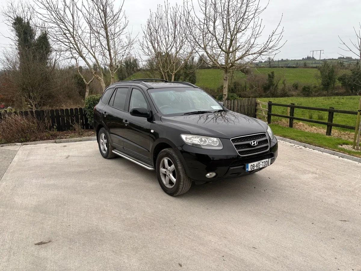 Hyundai Santa Fe - Image 1