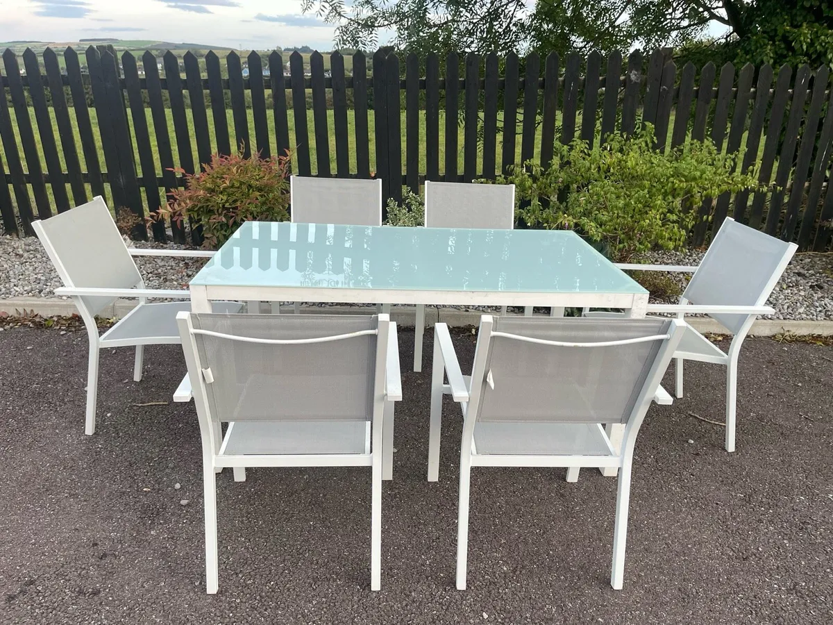 6 Seater Garden Patio Table & 6 x Stackable Chairs - Image 1