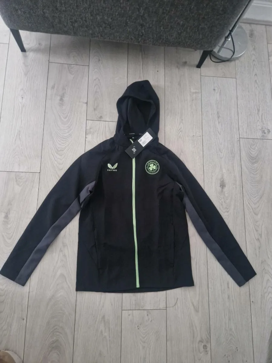 Castore FAI Ireland Pro Presentation Jacket - Image 1
