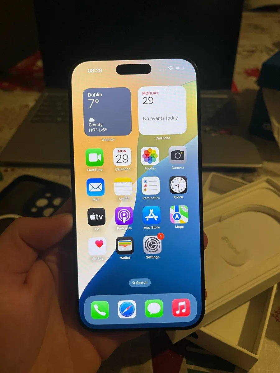 IPhone 16 Pro Max 256GB - Image 1