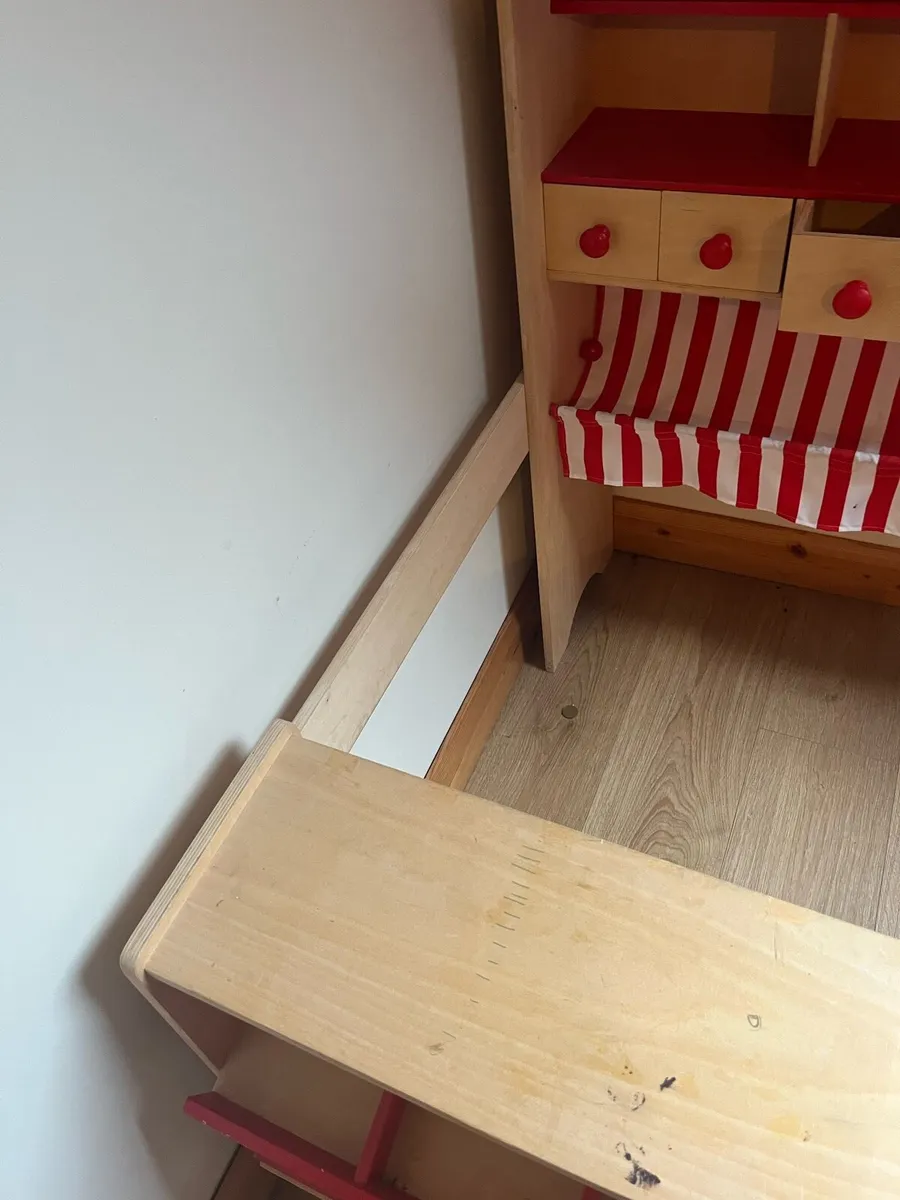 Wooden Toy Shop - Image 4