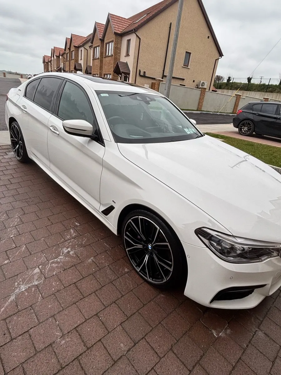 BMW 530e M Sport - Image 2
