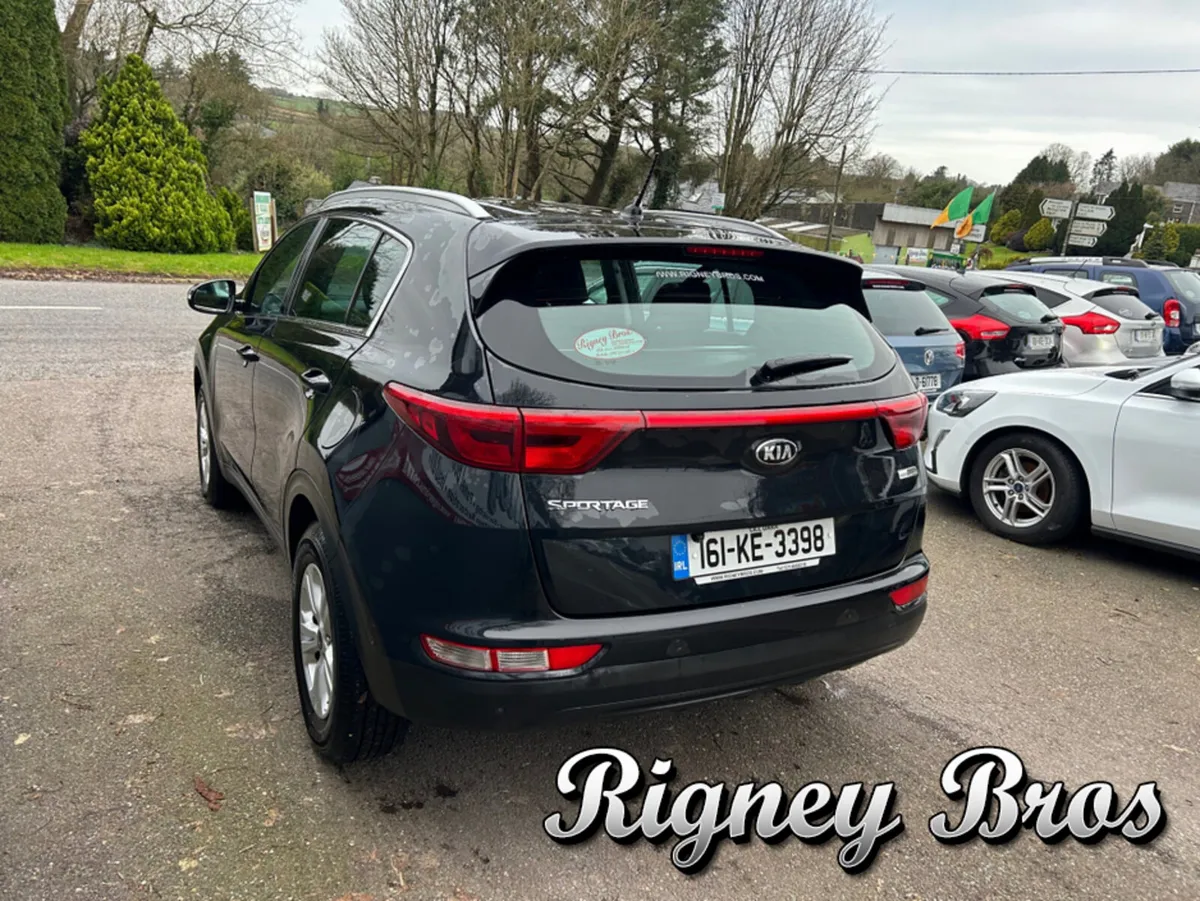 Kia Sportage LX 5DR - Image 4